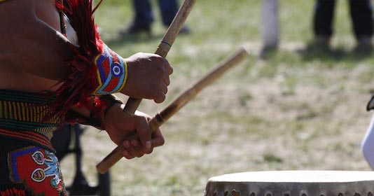 04-Henvey_Inlet_First_Nation_Drumming.jpg